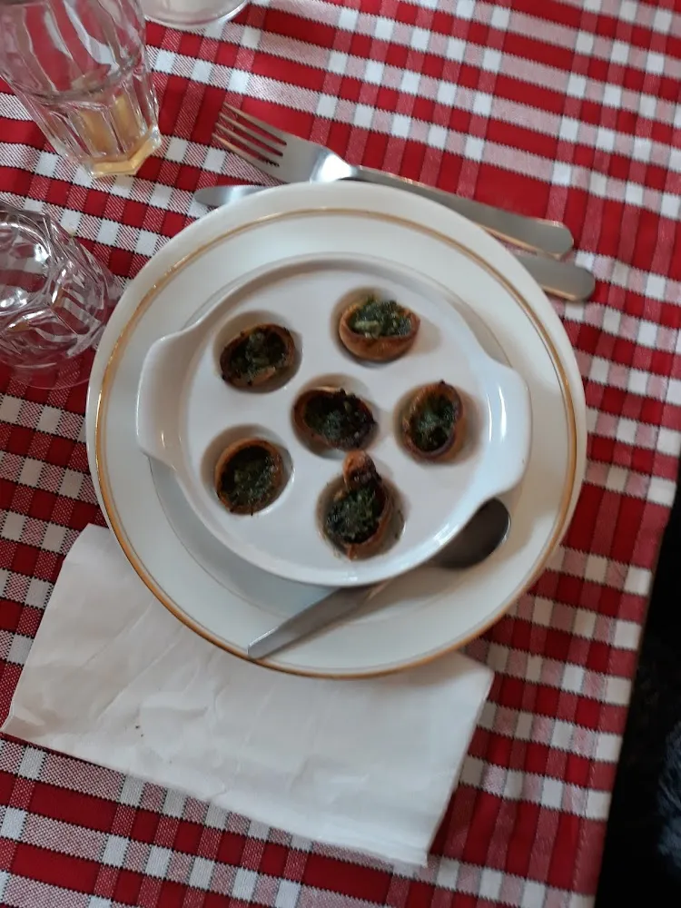 6 Snails Prepared by the Chef